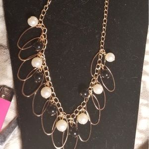 Paparazzi necklace with black pearls
